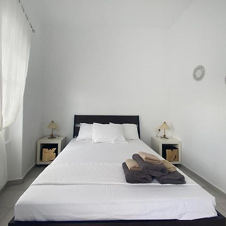Windmills Apartment By Opus Mykonos Town ภายนอก รูปภาพ